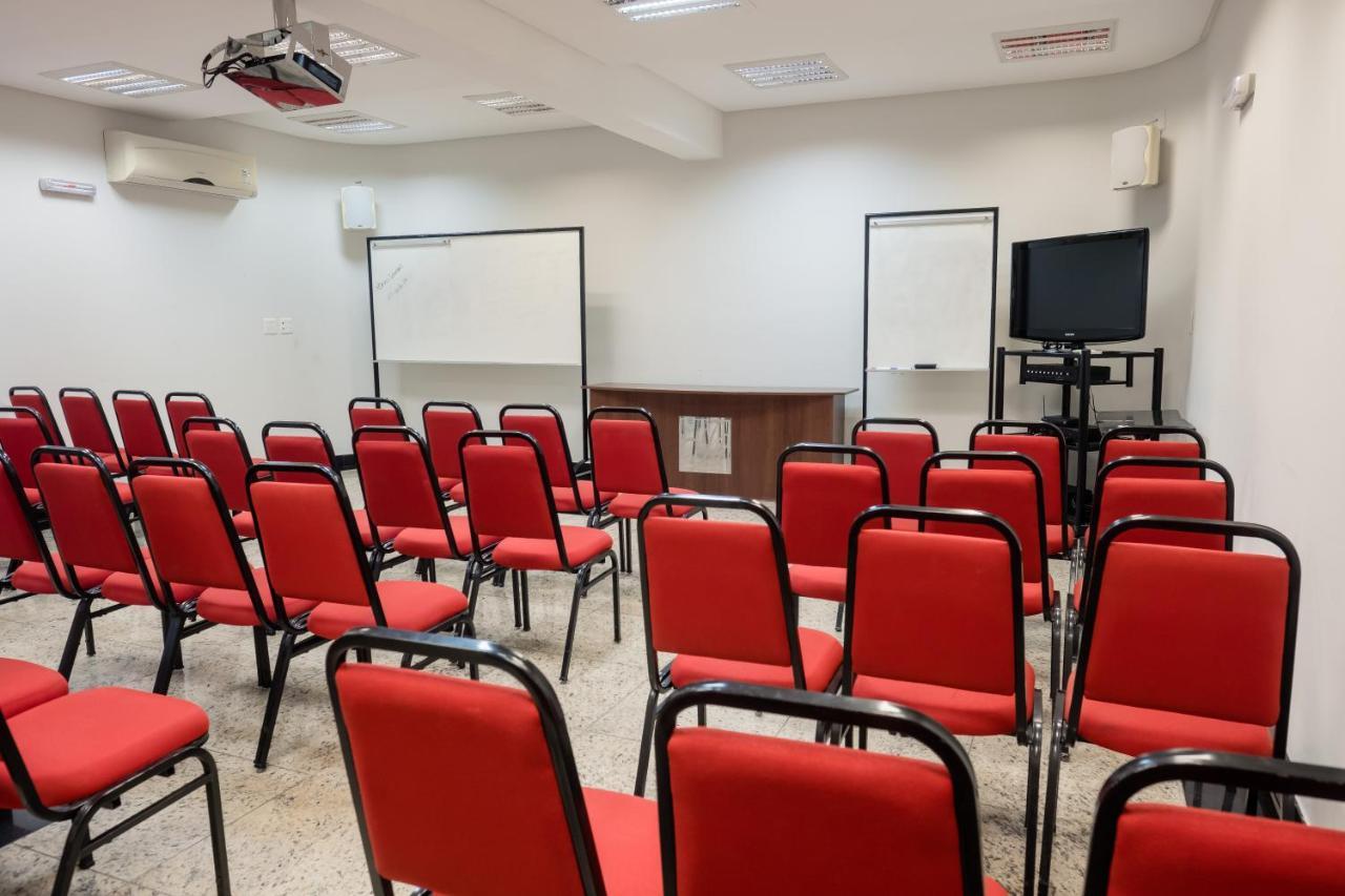 Ibituruna Center Hotel Governador Valadares Esterno foto